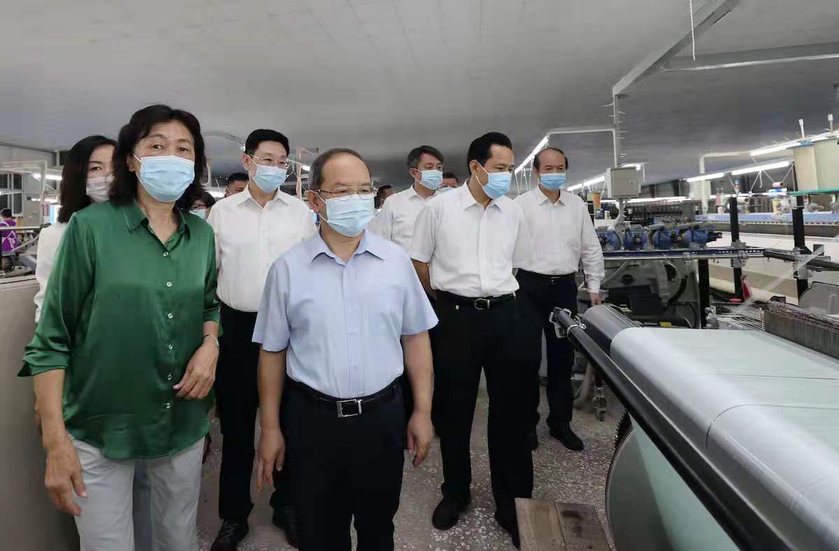 20210513鹿心社考察廣西嘉聯(lián)絲綢股份有限公司，了解繭絲綢產(chǎn)業(yè)優(yōu)化升級(jí)情況。.jpg